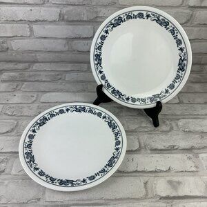 Corelle Corning Old Towne Blue Onion 8 1/2" Luncheon Salad Plates Set of 2